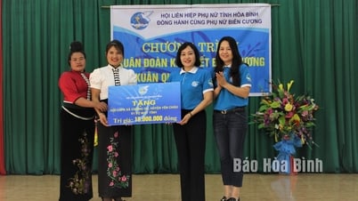 Lan tỏa yêu thương từ chương trình “Đồng hành cùng phụ nữ biên cương”