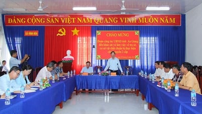 Vice Chairman of the Provincial People's Committee inspects the preparation of new commune and ward headquarters in Tan Chau