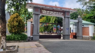 Bình Phước: Giáo viên thu tiền học sinh và phụ huynh để... tránh bị xét hạnh kiểm