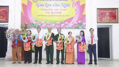 Vui tươi chương trình giao lưu văn nghệ "Tiếng hát mãi xuân" lần 3 - năm 2025