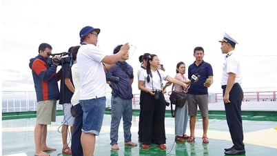 Viết để biết thương nhau hơn