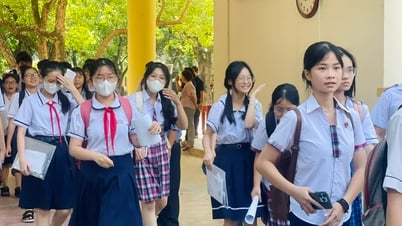 Gần 10.000 thí sinh Quảng Ngãi hoàn thành Kỳ thi vào lớp 10 THPT không chuyên