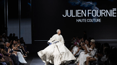 Emotionale „visuelle Konzerte“ eröffnen die Spring Summer Fashion Week