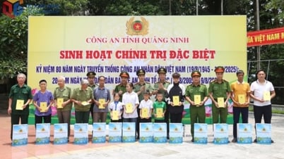 Công an tỉnh Quảng Ninh tổ chức hành trình về nguồn tại Khu di tích Nha Công an Trung ương