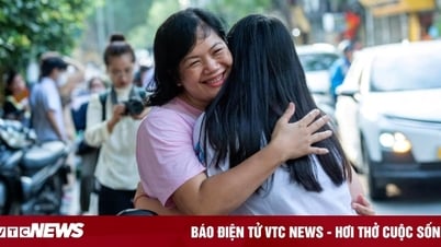 1.400 ngày đồng hành ôn luyện, ba mẹ mong con thi cử nhẹ nhàng, không áp lực