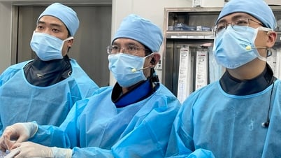 Bên trong phòng phẫu thuật 'sửa chữa' quả tim dị tật