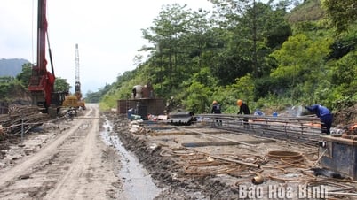 Phấn đấu thông xe kỹ thuật công trình khẩn cấp khắc phục sạt lở trên tuyến ĐT.435 trước 15/8/2025