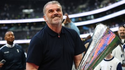 Tottenham có quyết định 'tàn nhẫn' với HLV vừa vô địch Europa League