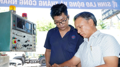 'วิศวกรเท้าเปล่า' และสิ่งประดิษฐ์เพื่อปรับปรุงกองเรือประมงนอกชายฝั่งให้ทันสมัย