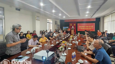Chi bộ Văn phòng Đăng ký đất đai tỉnh tổ chức sinh hoạt chuyên đề ứng dụng AI trong công việc