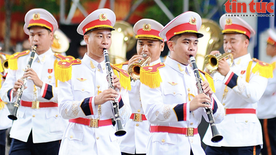 Đặc sắc màn biểu diễn nhạc kèn của các chiến sĩ Công an nhân dân