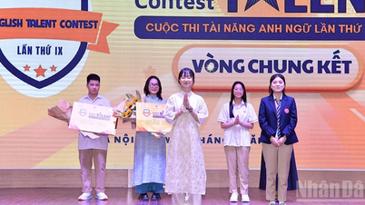 និស្សិតស្រីនៃសកលវិទ្យាល័យគរុកោសល្យហាណូយបានជាប់ចំណាត់ថ្នាក់លេខមួយក្នុងការប្រកួតទេពកោសល្យភាសាអង់គ្លេសទាំងពីរប្រភេទ។