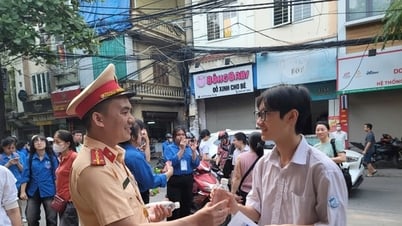 Hanoi: Verkehr und Sicherheit am ersten Morgen der Aufnahmeprüfung der 10. Klasse gewährleistet