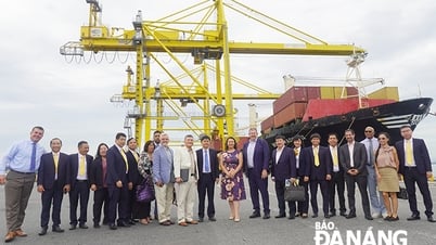 Xây dựng và phát triển vững mạnh, đóng góp tích cực vào sự phát triển của thành phố