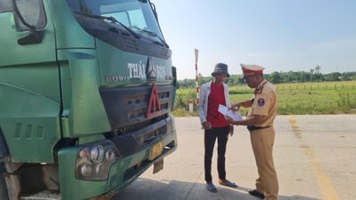 Doanh nghiệp vận tải ký cam kết đảm bảo an toàn giao thông