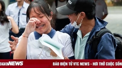 Thí sinh khóc như mưa vì đề Toán khó, thầy cô nói 'nhiều điểm 10 hơn năm ngoái'