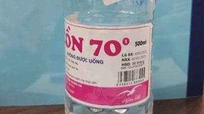 Dùng cồn... súc miệng, người đàn ông hôn mê