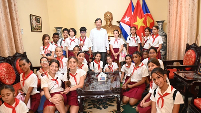 Học sinh Cuba yêu thích tìm hiểu văn hóa và lịch sử Việt Nam