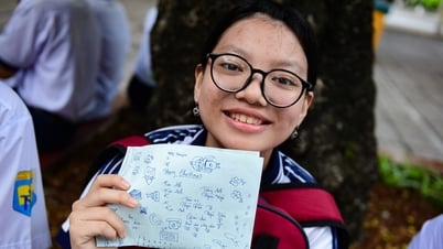 Thí sinh thi lớp 10 TPHCM tự tin: 'Em lấy 9 điểm Toán thôi'