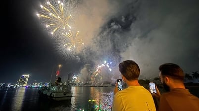 DIFC 2025: Da Nang fireworks create a symphony of light in the hearts of tourists