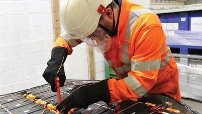 Vi khuẩn 50 triệu năm giúp tái chế pin sạch hơn bao giờ hết