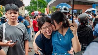 Đề Tiếng Anh thi lớp 10 Hà Nội khó cho việc 'học mẹo', số đông đạt mức 7-8 điểm