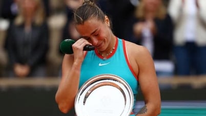 Sabalenka dice que perdió "por destino" la final de Roland Garros 2025
