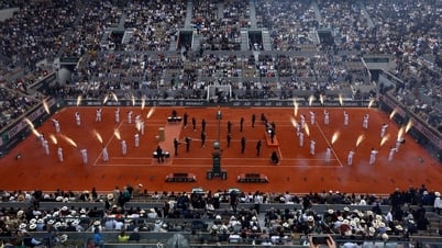Finale de Roland Garros 2025 : Sinner sert en premier