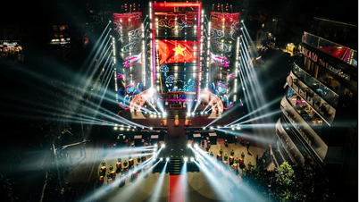 Gala musical glorieux « Gloire à la sécurité publique du peuple du Vietnam »