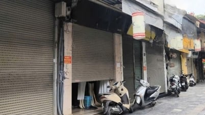 Khi sạp hàng đóng cửa trong cao điểm chống buôn lậu