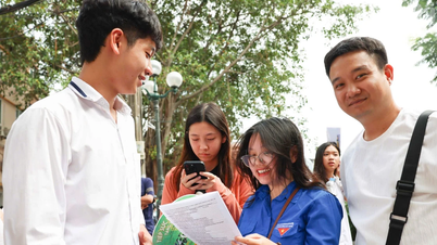 Đề tiếng Anh thi lớp 10 Hà Nội có các dạng bài mới, tiệm cận cách đánh giá hiện đại