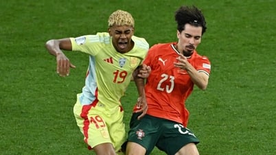 ហាងឆេងរបស់ Yamal ក្នុងការឈ្នះ Ballon d'Or បានធ្លាក់ចុះ។