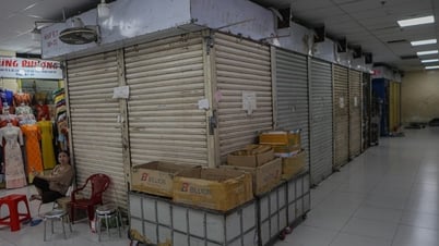 Kleine Unternehmen in Ho-Chi-Minh-Stadt erleiden Verluste, manche Orte schließen Geschäfte, um Inspektionen zu entgehen.
