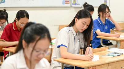 Math exam for 10th grade entrance exam in Hanoi