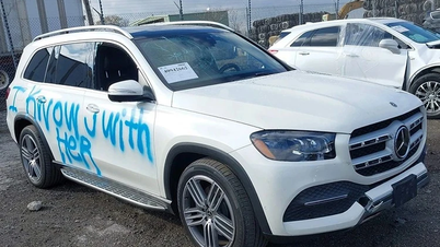 Mercedes-Benz GLS 450 bị "đánh ghen" rao bán đấu giá