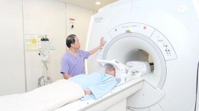 Bé gái 6 tuổi bất ngờ phát hiện khối u vùng não khi tầm soát dậy thì sớm