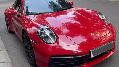 Porsche 911 992 được chủ nhân sơn đổi màu rất thú vị