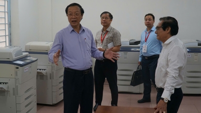 Thứ trưởng Bộ GD-ĐT kiểm tra công tác chuẩn bị thi tốt nghiệp THPT tại Đồng Nai