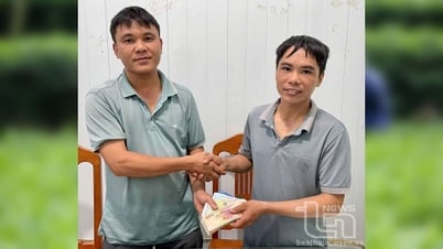 ប្រគល់លុយជាង ២០លានដុង ទៅអ្នកដែលទម្លាក់ចោល