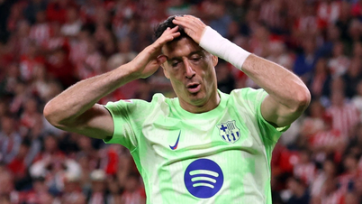Mất băng đội trưởng, Lewandowski tuyên bố tẩy chay tuyển Ba Lan