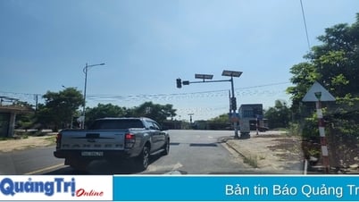 Cần gấp rút sửa chữa đèn tín hiệu giao thông ở nút giao Âu Lạc - Lê Duẩn, TP. Đông Hà