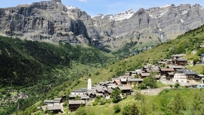 Swiss Village spendet 24.000 US-Dollar an Einwohner