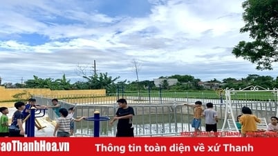 Tạo sân chơi bổ ích cho trẻ em trong khuôn viên nhà văn hóa thôn