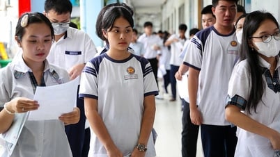 Đề thi tốt nghiệp THPT 2025: Đổi mới nhưng chưa đồng hành với thực tiễn