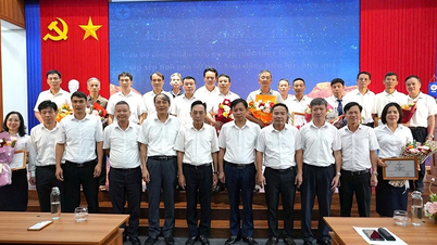 La industria eléctrica de Lao Cai implementa de inmediato tareas de producción y negocios después de la fusión.