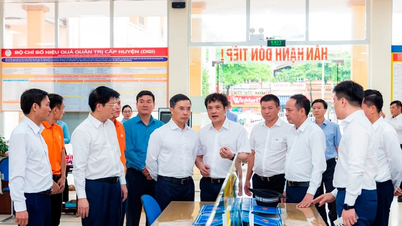 FPT apoya a Quang Ninh en la implementación de un modelo de gobierno de dos niveles y un centro de servicios administrativos públicos de un nivel.
