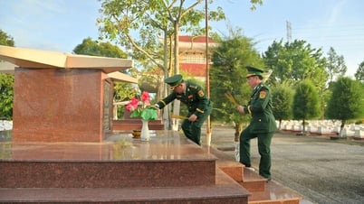 Ban Chỉ huy Bộ đội Biên phòng An Giang viếng anh hùng, liệt sĩ