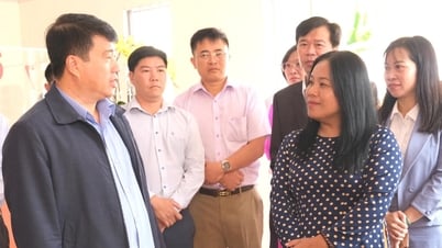 Bí thư Tỉnh ủy Lâm Đồng Y Thanh Hà Niê Kđăm kiểm tra công tác vận hành chính quyền cấp xã tại xã Bảo Thuận