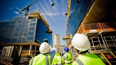 عائقان رئيسيان أمام قطاع البناء في تحسين ملفه الائتماني