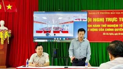 루반중 동지는 코뮌급 행정단위 합병을 발표하는 의식을 위한 준비 상황을 점검했습니다.
